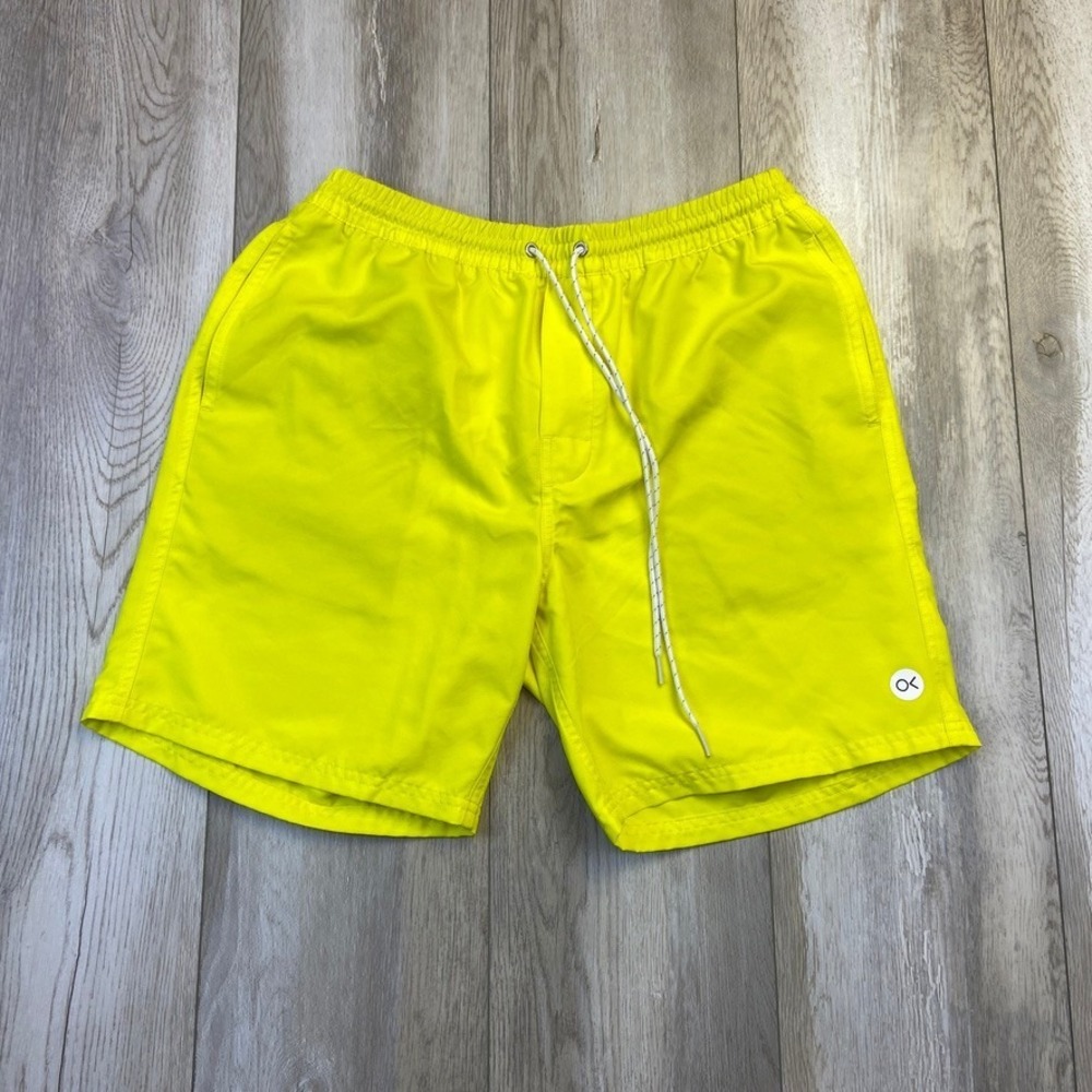 Outerknown Nomadic Volley Board Shorts Mens Large Yellow Swim Trunks Unlined Men